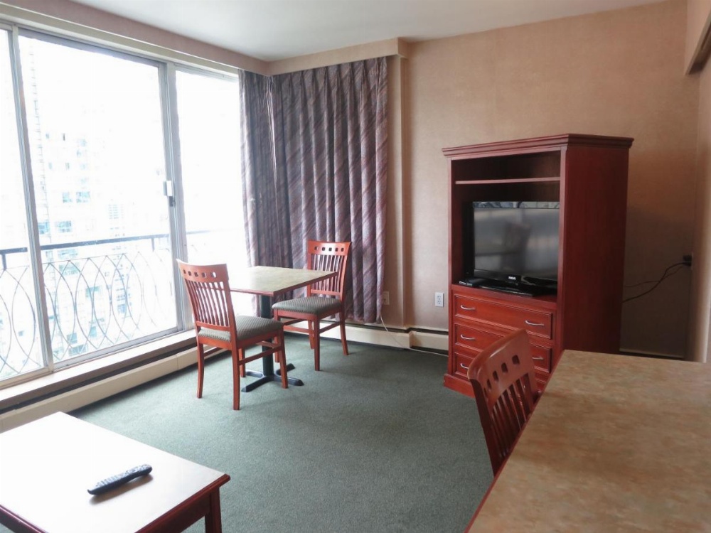 Tropicana Suite Hotel Image 17