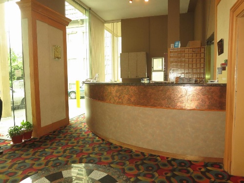 Tropicana Suite Hotel image 4