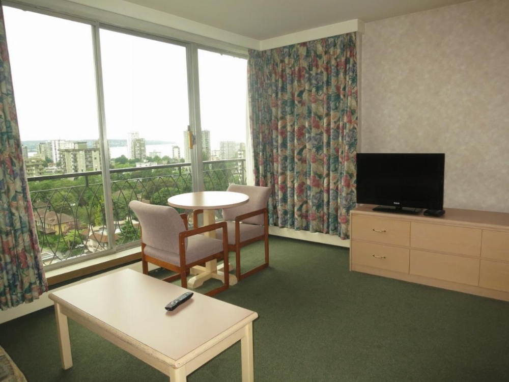 Tropicana Suite Hotel Image 7